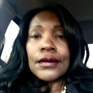 Meet your Posher, Bettie